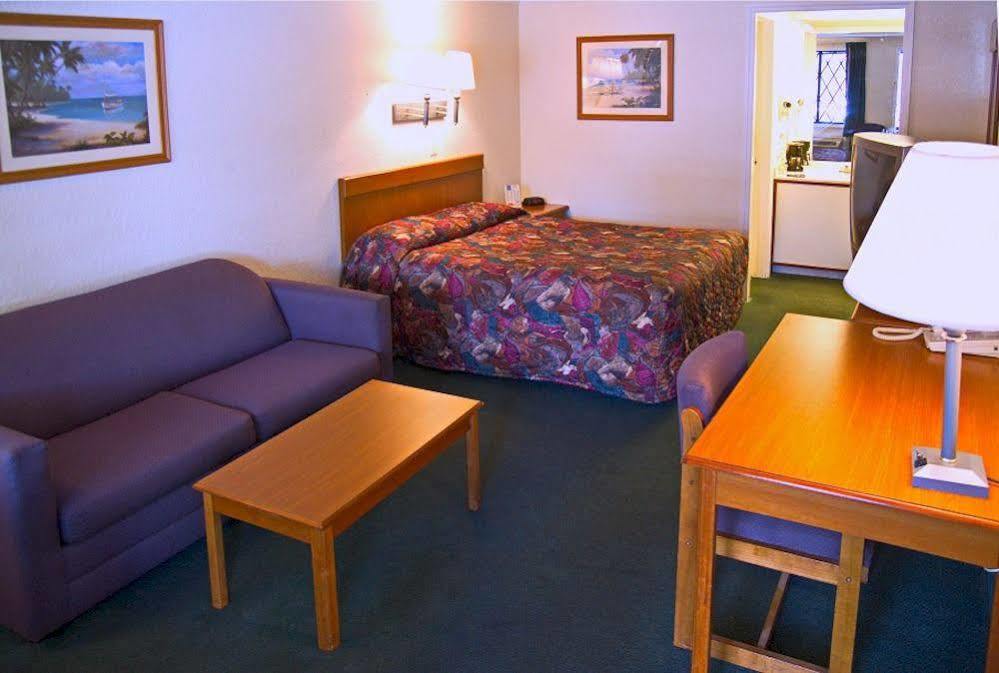 Econo Lodge Palm Harbor - Clearwater Εξωτερικό φωτογραφία