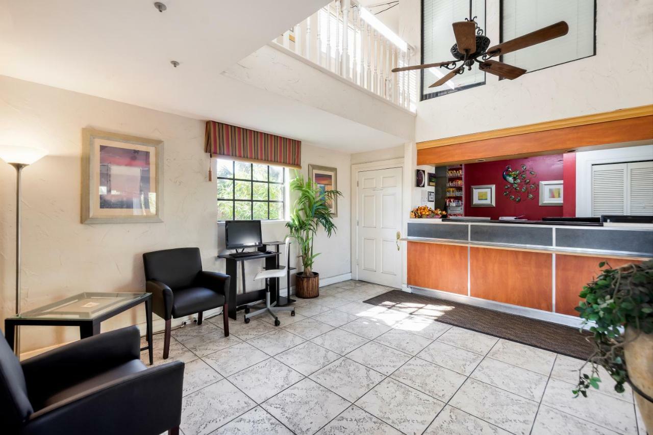 Econo Lodge Palm Harbor - Clearwater Εξωτερικό φωτογραφία